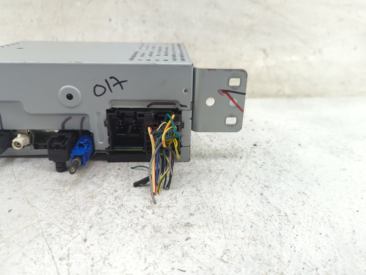 2024 Ford Maverick Radio AM FM Cd Player Receiver Replacement P/N:MX71-18D804-GJ GPB6H OEM Used Auto Parts - Oemusedautopart