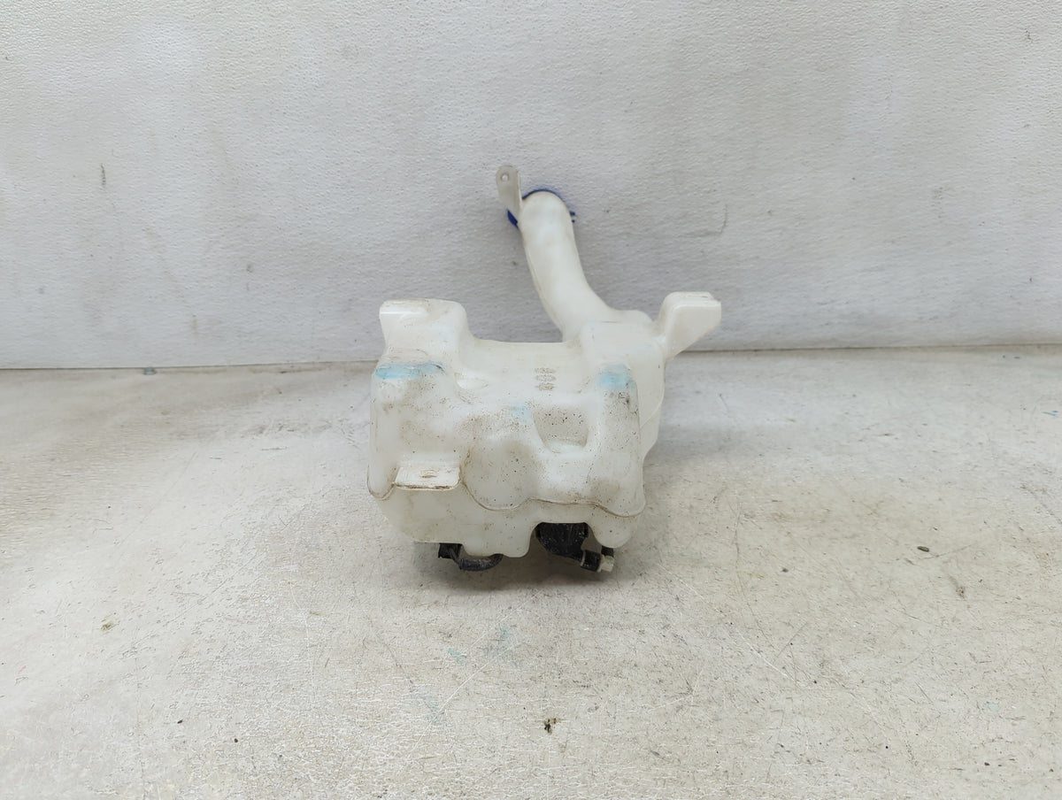 2024 Ford Mustang Windshield Washer Fluid Reservoir Bottle Oem 1473997 - Oemusedautoparts1.com
