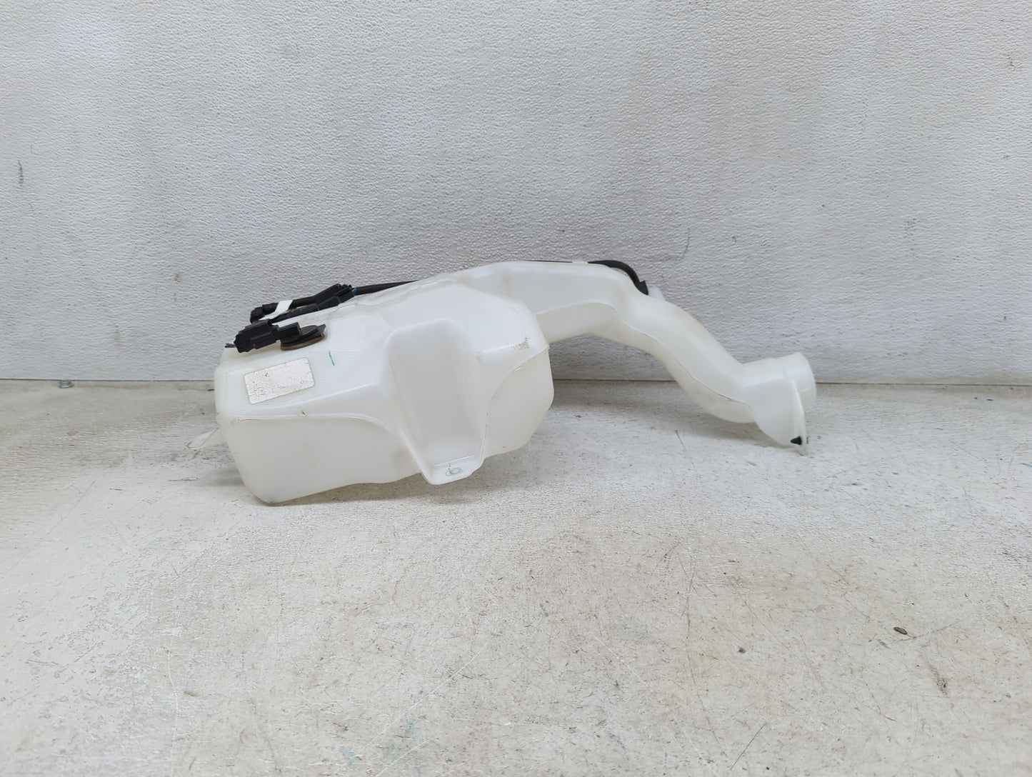 2024 Ford Mustang Windshield Washer Fluid Reservoir Bottle Oem - Oemusedautoparts1.com