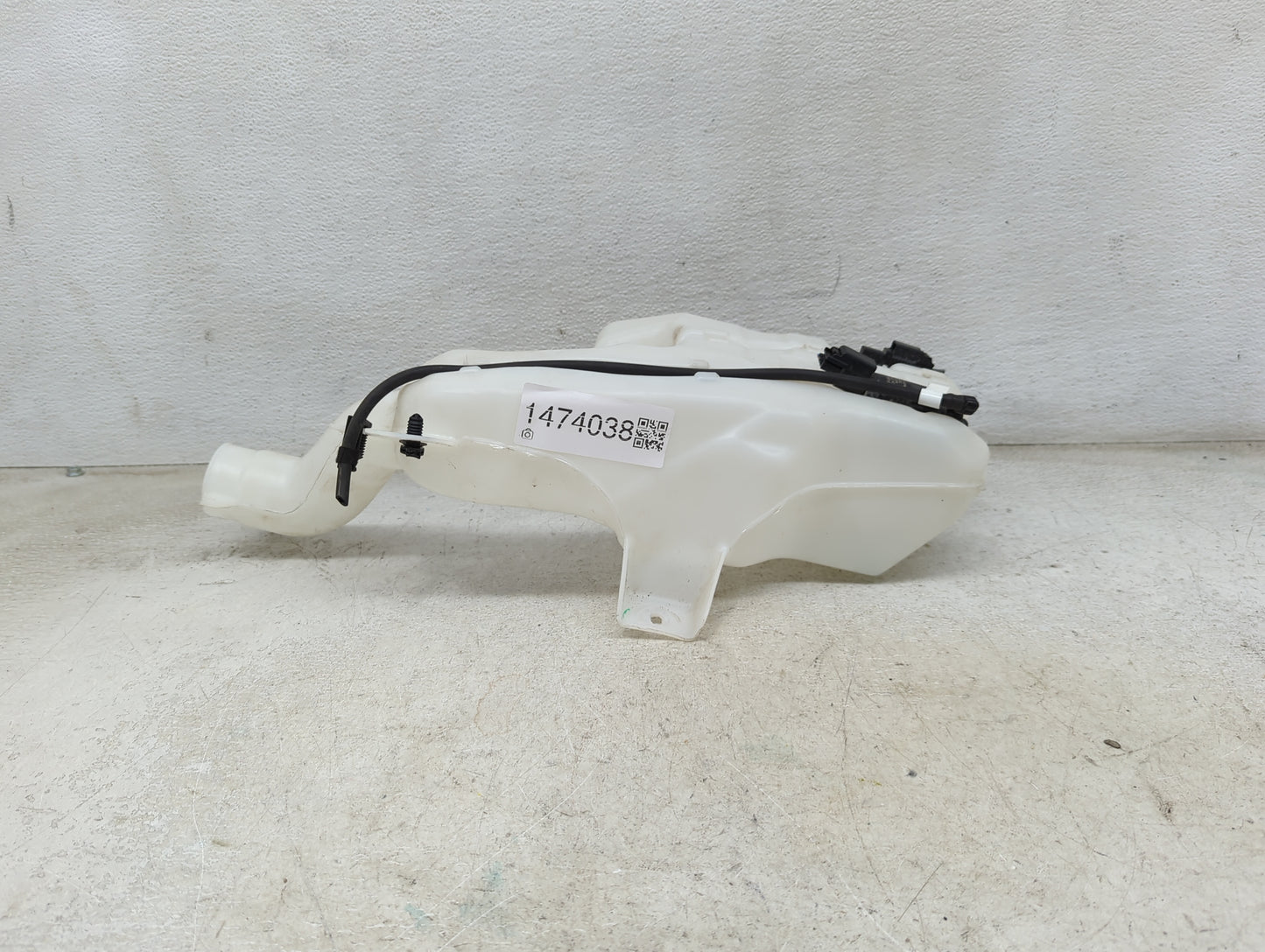 2024 Ford Mustang Windshield Washer Fluid Reservoir Bottle Oem - Oemusedautoparts1.com