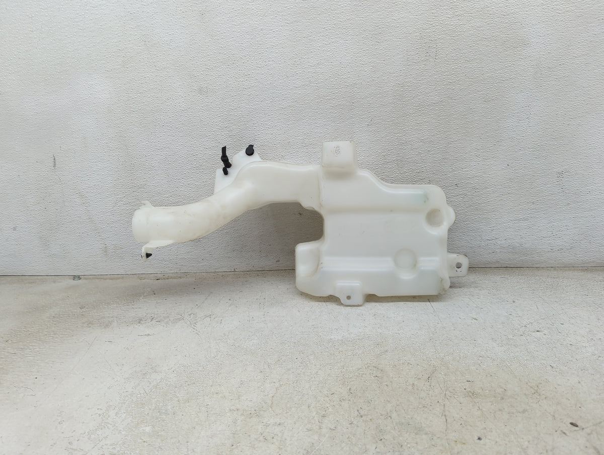 2024 Ford Mustang Windshield Washer Fluid Reservoir Bottle Oem 1474038 - Oemusedautoparts1.com