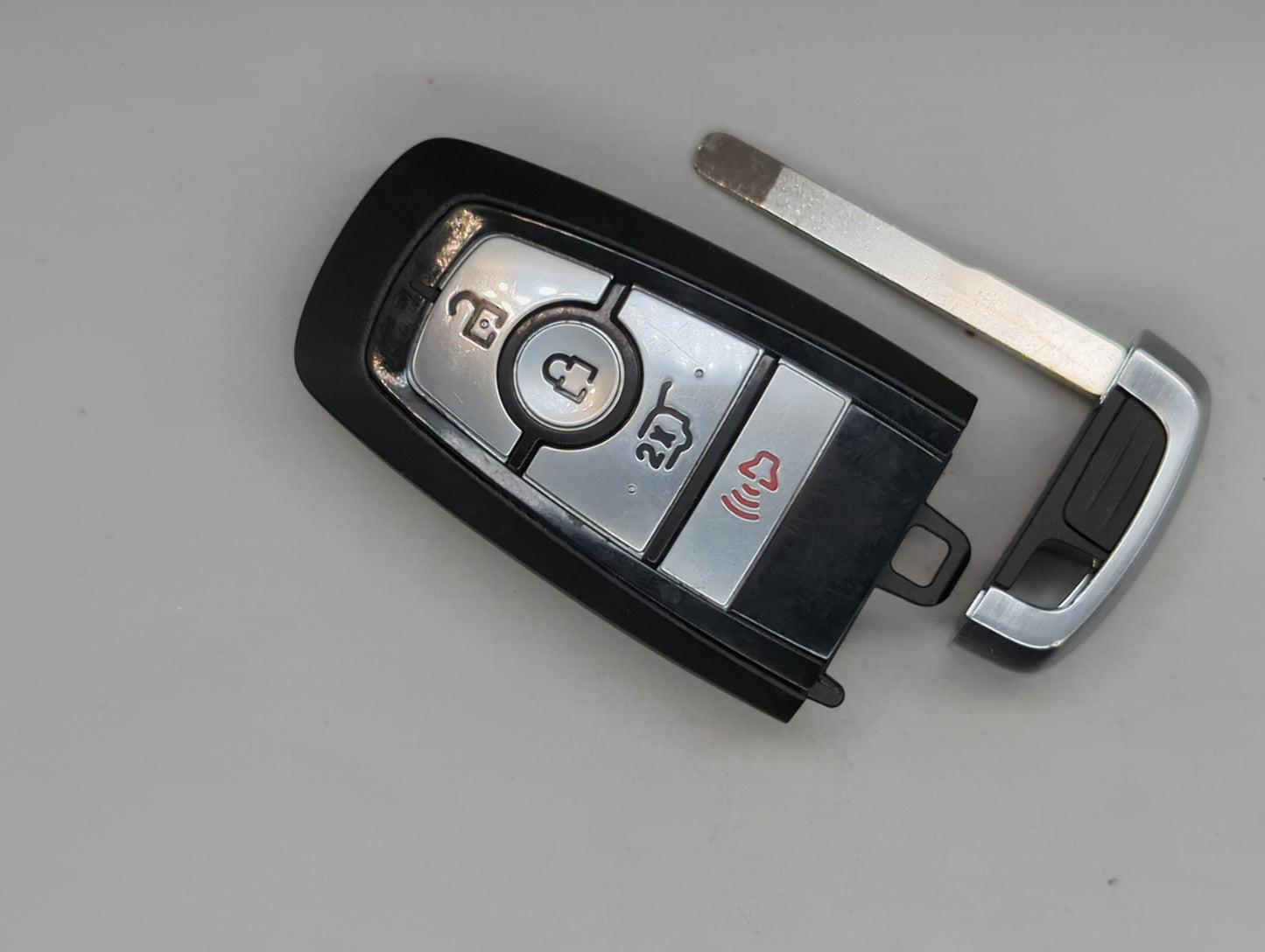 Ford Mustang Keyless Entry Remote Fob M3N-A2C931423 JR3T-15K601-FB 4 buttons - Oemusedautoparts1.com