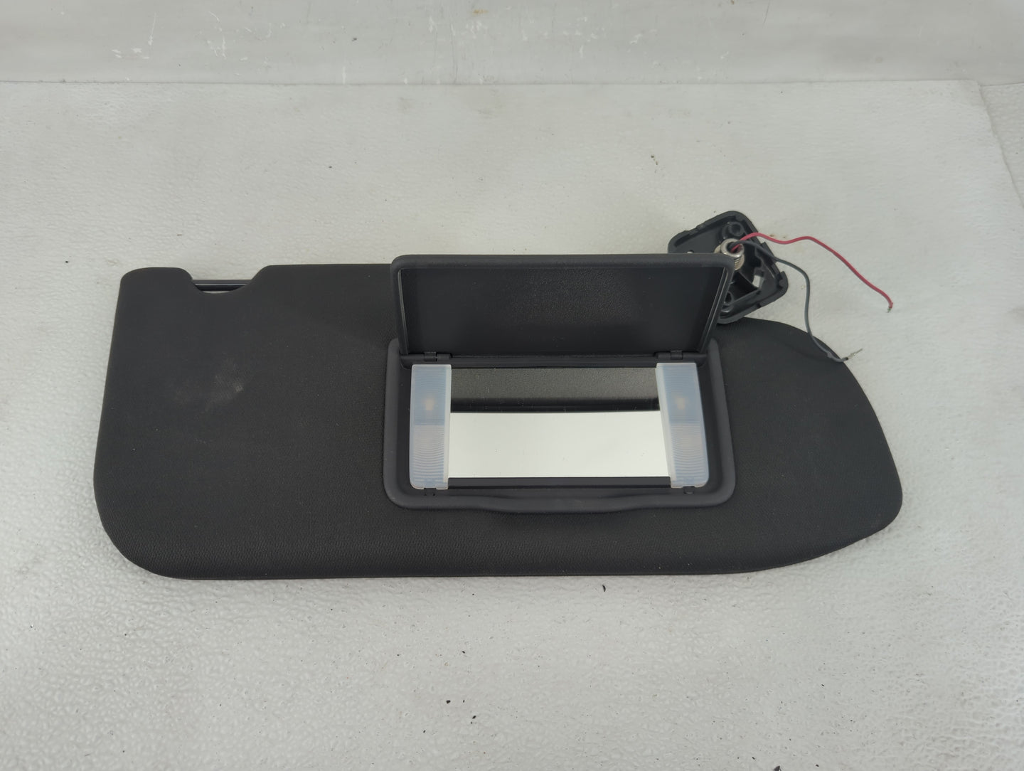 2013-2019 Ford Taurus Sun Visor Shade Replacement Passenger Right Mirror Fits OEM Used Auto Parts - Oemusedautoparts1.com