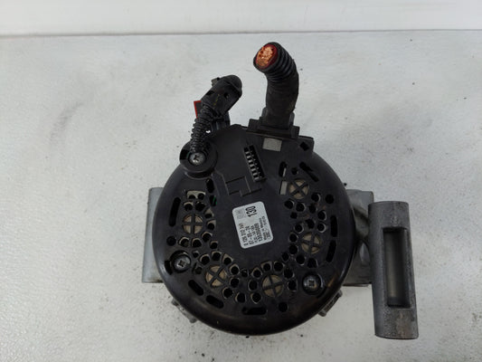 2018-2022 Gmc Terrain Alternator Replacement Generator Charging Assembly Engine OEM P/N:13535009 Fits OEM Used Auto Parts