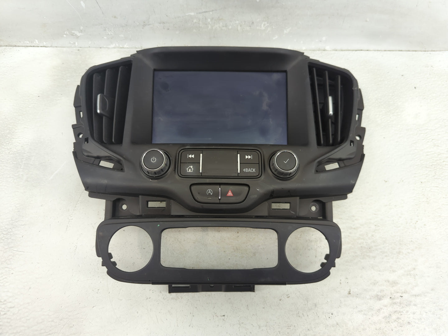 2024 Gmc Terrain Radio AM FM Cd Player Receiver Replacement P/N:84677518 Fits OEM Used Auto Parts - Oemusedautoparts1.com