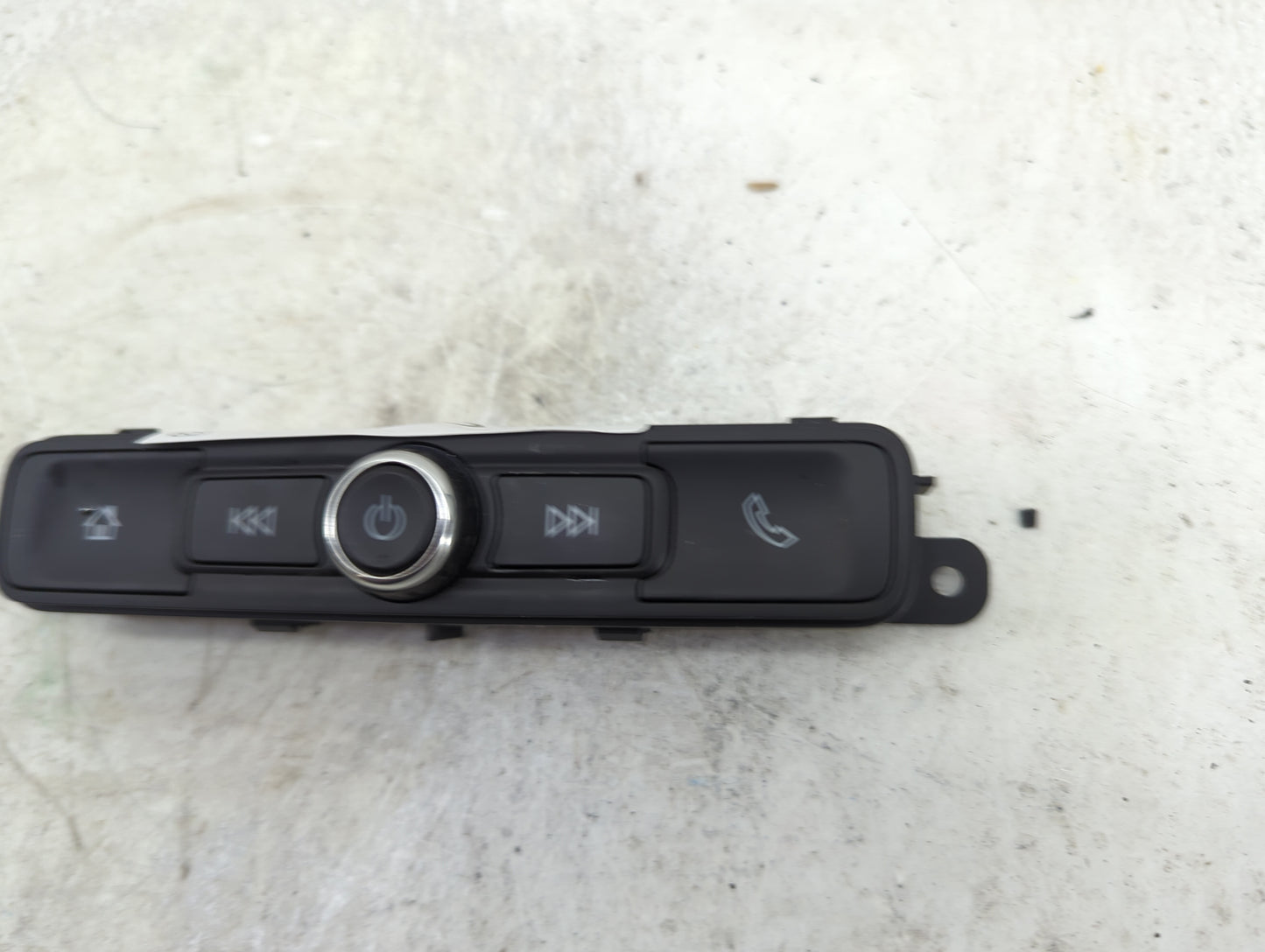 2024 Gmc Terrain Radio Control Panel - Oemusedautoparts1.com