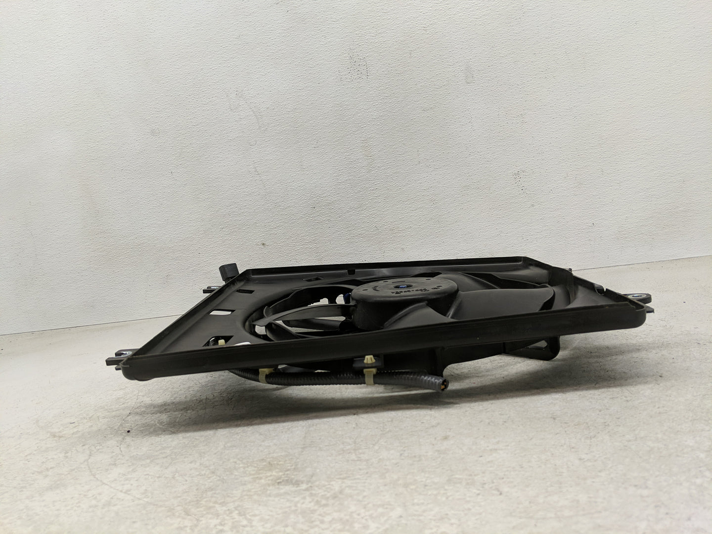 2024 Honda Accord Electric Radiator Cooling Fan Motor Assembly P/N:1900A-6NA-A010 Fits OEM Used Auto Parts - Oemusedautopart