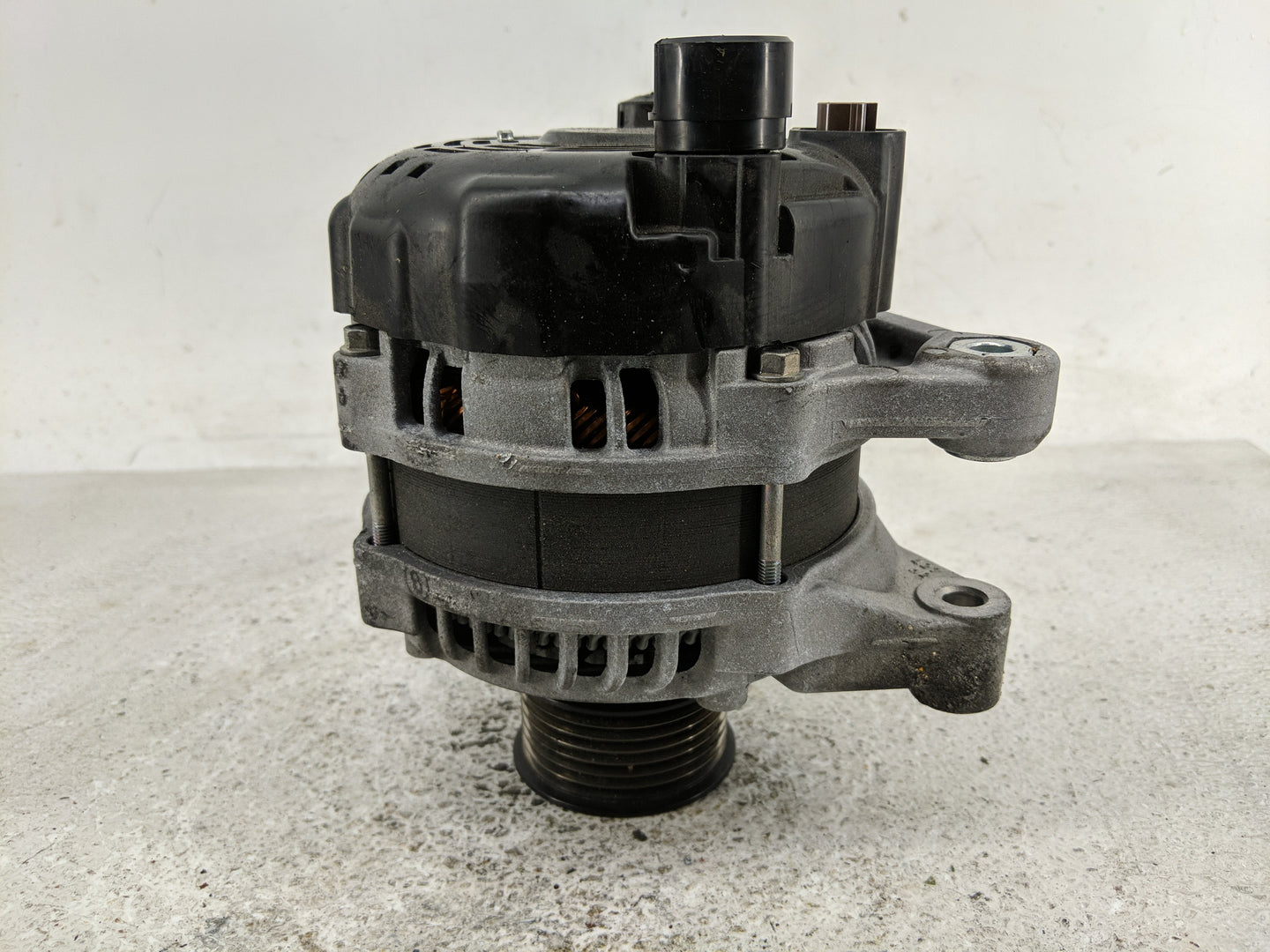 2024 Honda Accord Alternator Replacement Generator Charging Assembly Engine OEM P/N:104211-4941 Fits OEM Used Auto Parts - O