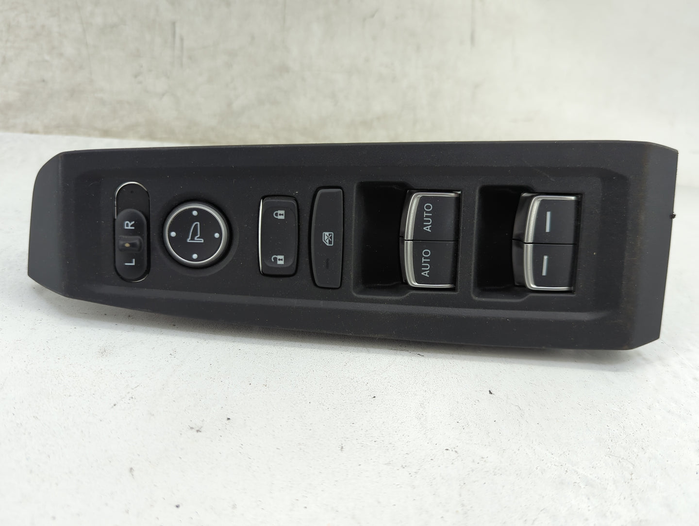 2024 Honda Accord Master Power Window Switch Replacement Driver Side Left P/N:T20 A211 Fits Fits 2022 OEM Used Auto Parts - 