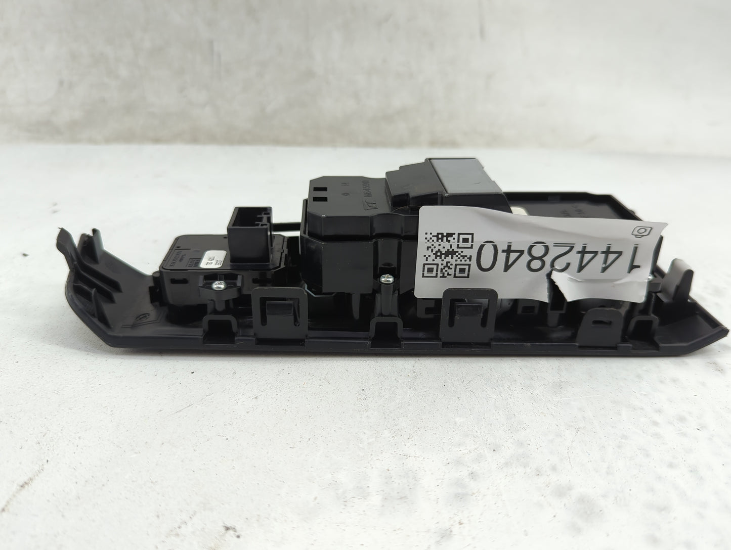 2024 Honda Accord Master Power Window Switch Replacement Driver Side Left P/N:T20 A211 Fits Fits 2022 OEM Used Auto Parts - 