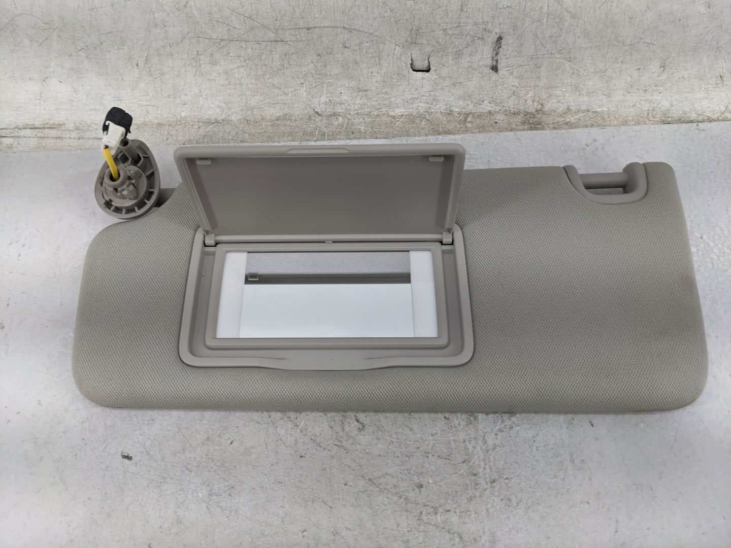 2024 Honda Accord Sun Visor Shade Replacement Driver Left Mirror Fits OEM Used Auto Parts - Oemusedautoparts1.com