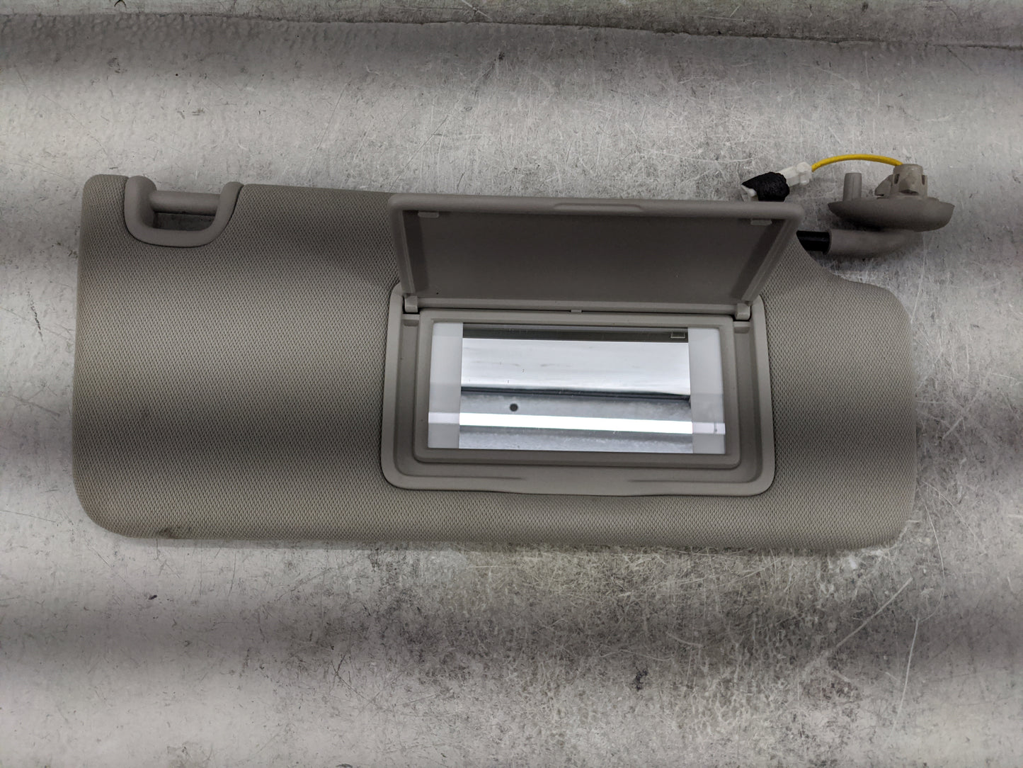 2024 Honda Accord Sun Visor Shade Replacement Passenger Right Mirror Fits OEM Used Auto Parts - Oemusedautoparts1.com