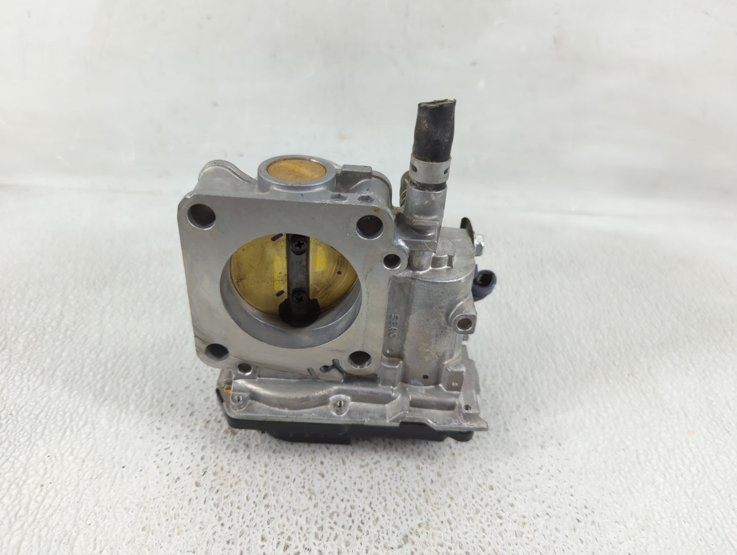 2016-2022 Honda Civic Throttle Body P/N:M40227 M60911, GMH1A Fits Fits 2016 2017 2018 2019 2020 2021 2022 OEM Used Auto Part