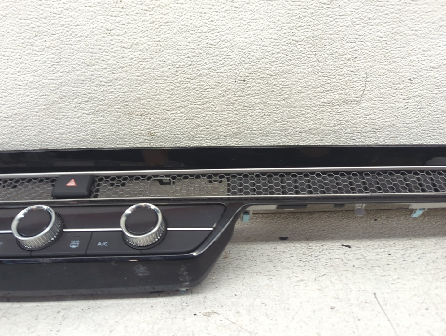 2024 Honda Civic Climate Control Module Temperature AC/Heater Replacement Fits OEM Used Auto Parts - Oemusedautoparts1.com