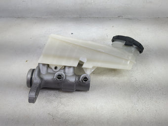 compare product 2022-2022 Honda Civic Brake Master Cylinder 1491125