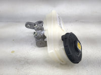 2022-2022 Honda Civic Brake Master Cylinder 1491125 - Oemusedautoparts1.com