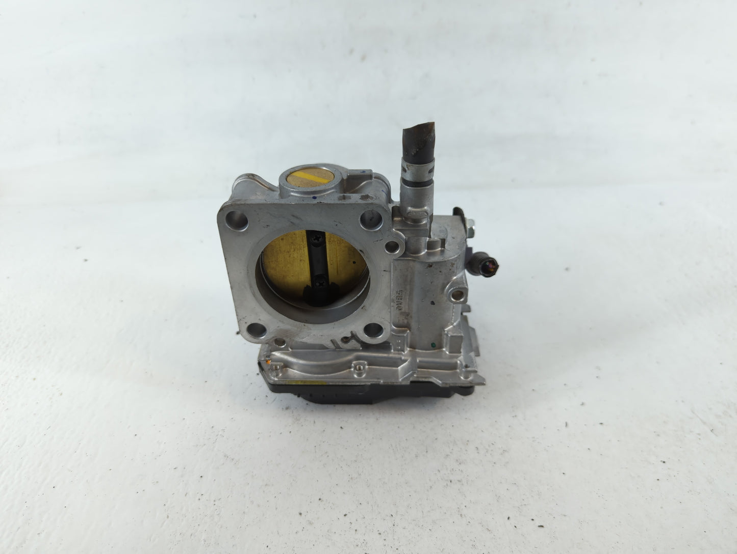 2016-2022 Honda Civic Throttle Body P/N:GMH1A M30828, 222781 Fits Fits 2016 2017 2018 2019 2020 2021 2022 OEM Used Auto Part