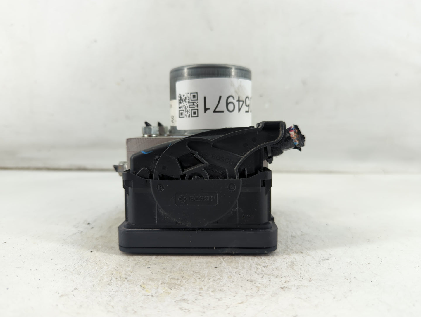 2024 Honda Cr-V ABS Pump Control Module Replacement P/N:A0 31868640404879 Fits OEM Used Auto Parts - Oemusedautoparts1.com