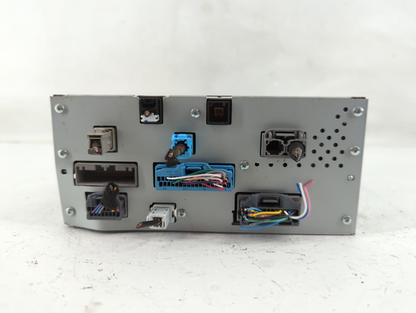 2024 Honda Cr-V Radio AM FM Cd Player Receiver Replacement P/N:8A500-3A0-A42 Fits OEM Used Auto Parts - Oemusedautoparts1.co