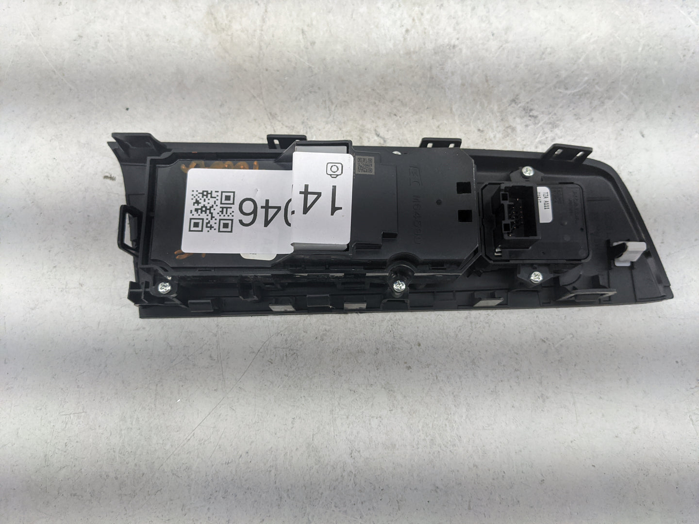 2024 Honda Cr-V Master Power Window Switch Replacement Driver Side Left P/N:TZA A111 0154T Fits OEM Used Auto Parts - Oemuse
