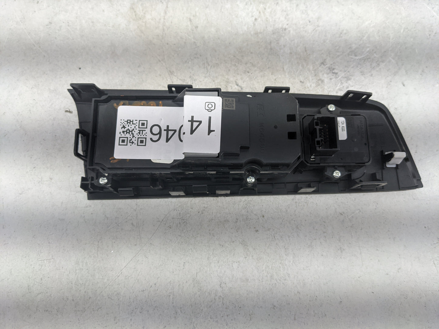 2024 Honda Cr-V Master Power Window Switch Replacement Driver Side Left P/N:TZA A111 0154T Fits OEM Used Auto Parts - Oemuse