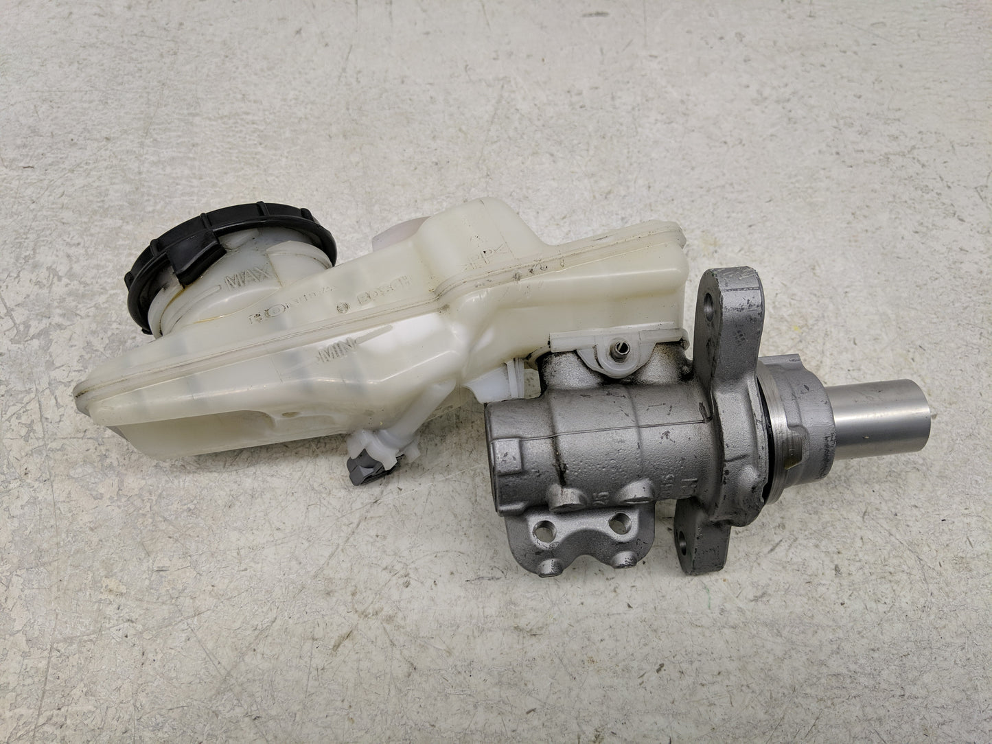 2024 Honda Hr-v Brake Master Cylinder 1302604 - Oemusedautoparts1.com