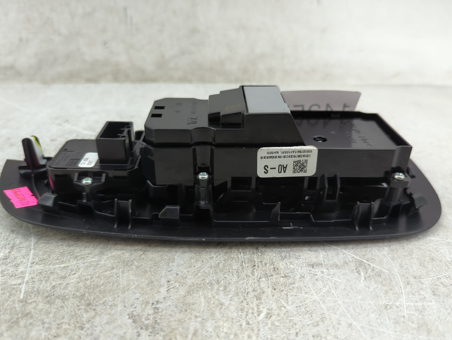 2024 Honda Hr-V Master Power Window Switch Replacement Driver Side Left P/N:M45790 Fits OEM Used Auto Parts - Oemusedautopar