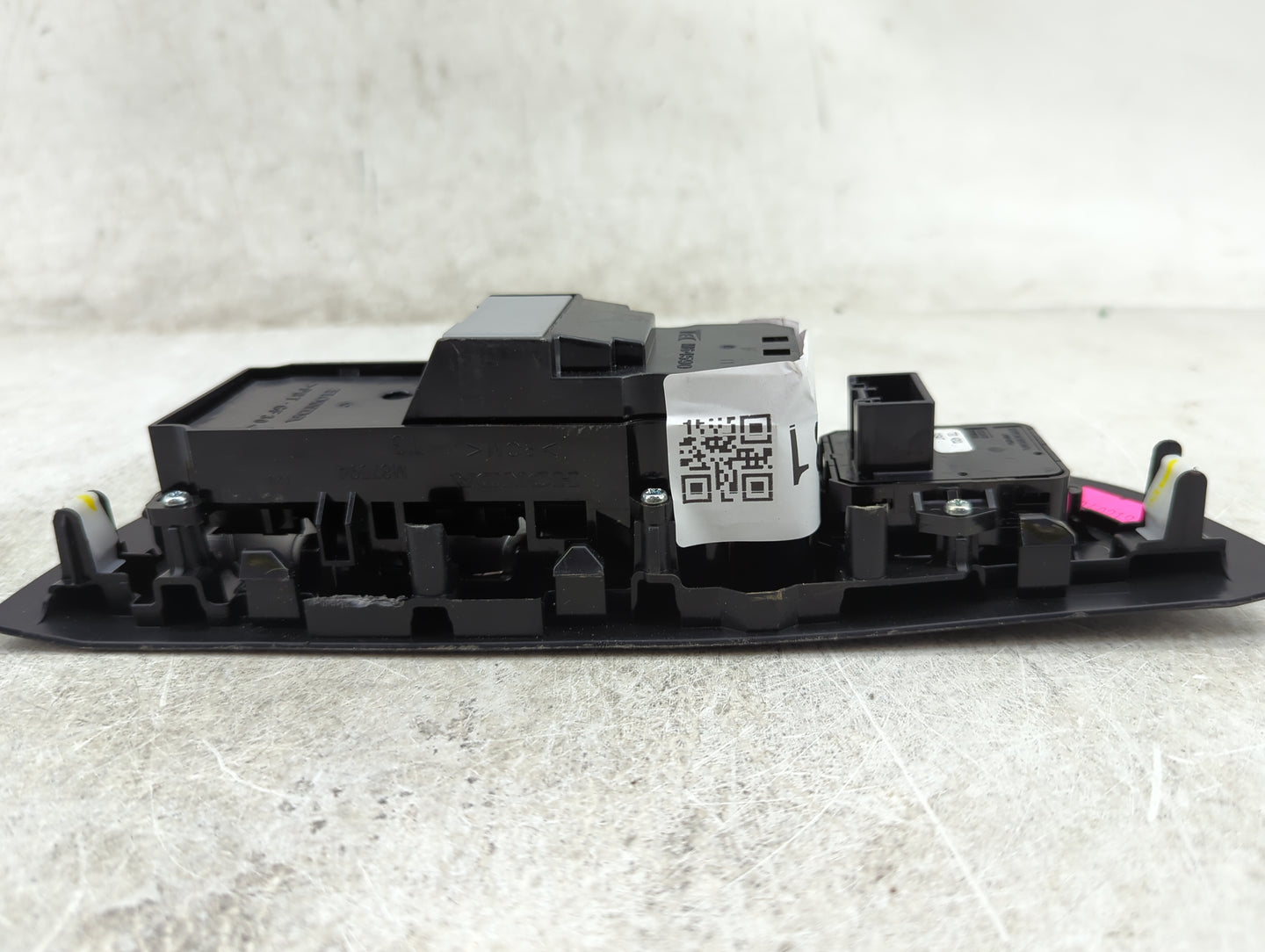 2024 Honda Hr-V Master Power Window Switch Replacement Driver Side Left P/N:83590-3W0A1-10M1 M64590 Fits Fits 2022 OEM Used 