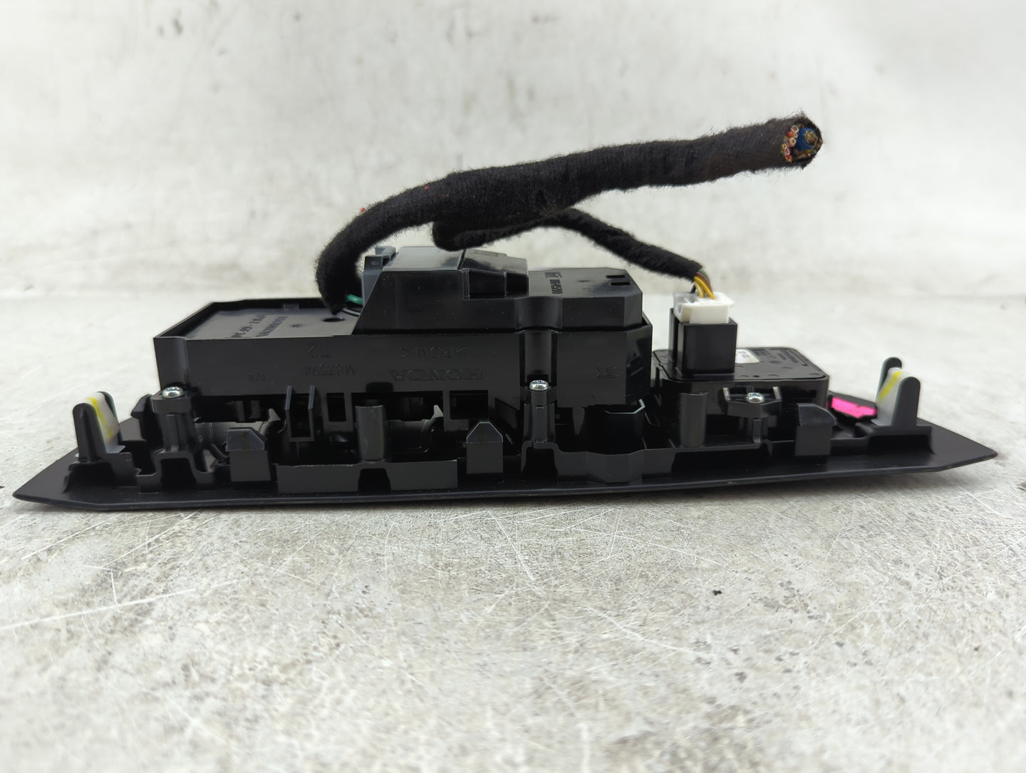 2024 Honda Hr-V Master Power Window Switch Replacement Driver Side Left Fits OEM Used Auto Parts - Oemusedautoparts1.com