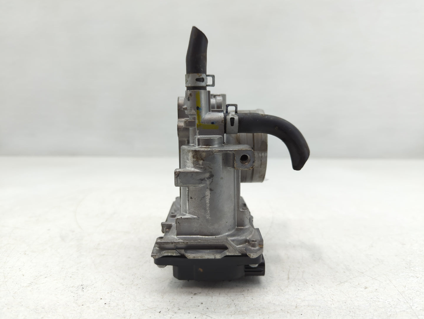 2024 Honda Hr-V Throttle Body P/N:246576 M30912, GMH1A Fits Fits 2016 2017 2018 2019 2020 2021 2022 OEM Used Auto Parts - Oe