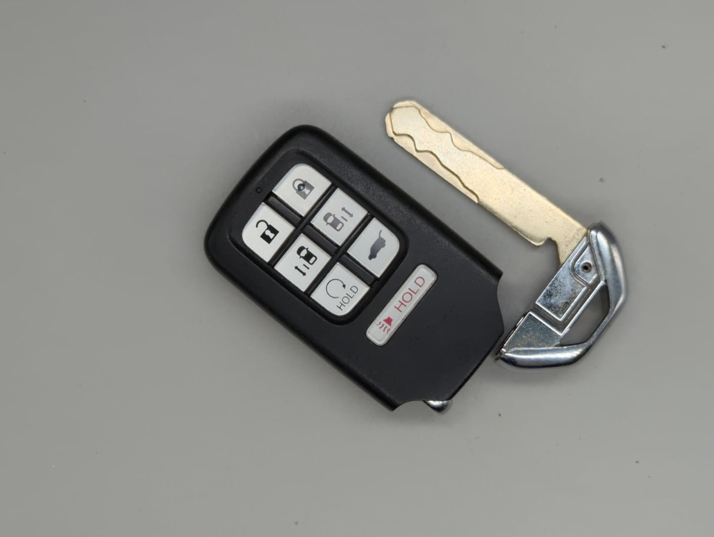 Honda Odyssey Keyless Entry Remote Fob KR5T4X 72147-THR-A51 7 buttons - Oemusedautoparts1.com