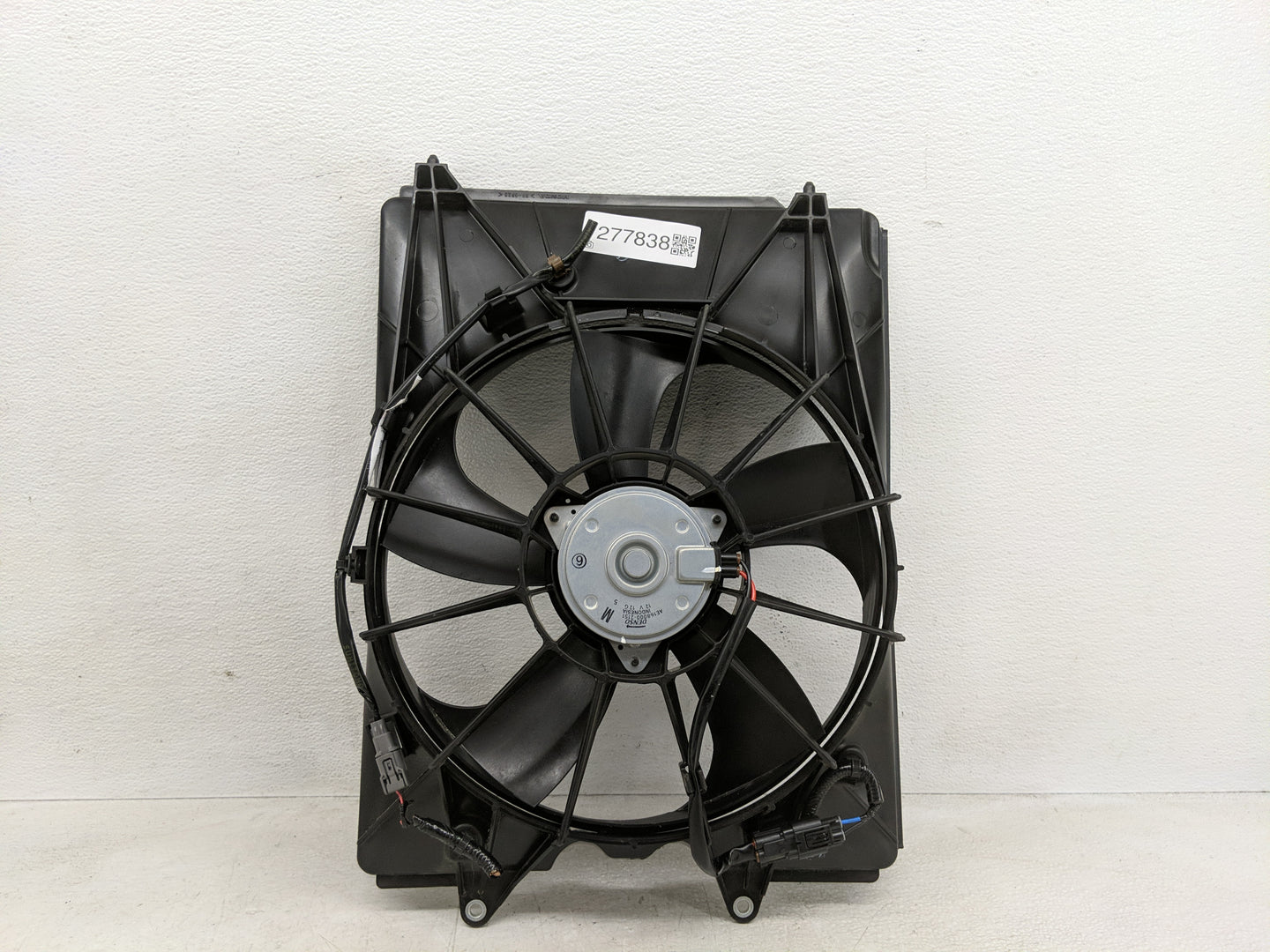 2024 Honda Passport Electric Radiator Cooling Fan Motor Assembly P/N:19020-RV0-A01 Fits OEM Used Auto Parts - Oemusedautopar