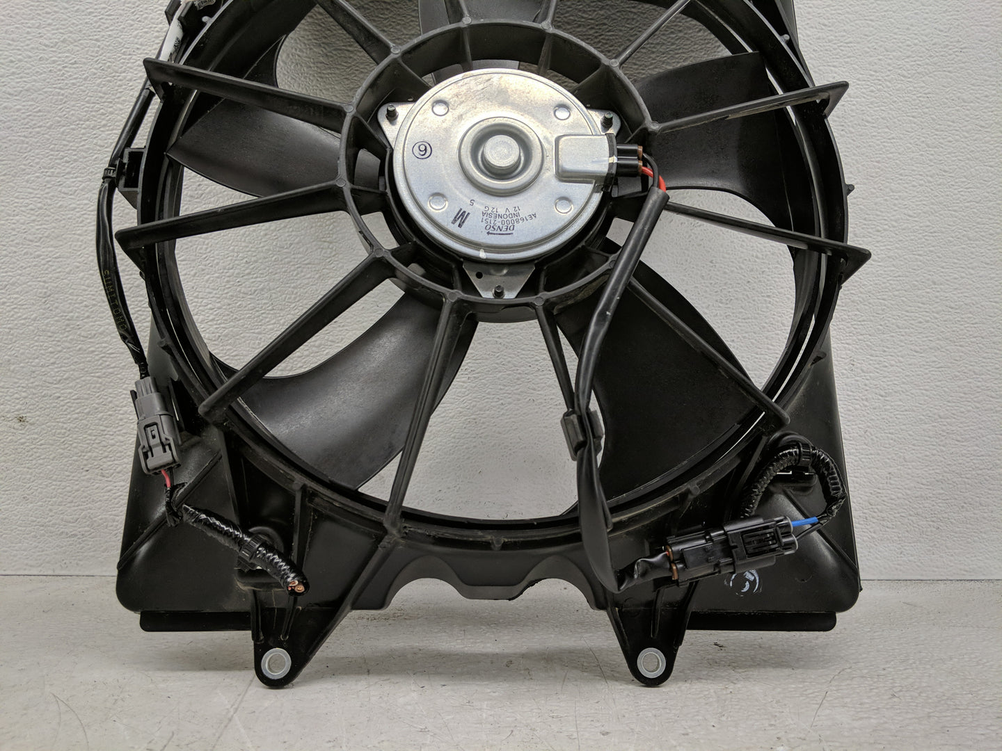 2024 Honda Passport Electric Radiator Cooling Fan Motor Assembly P/N:19020-RV0-A01 Fits OEM Used Auto Parts - Oemusedautopar