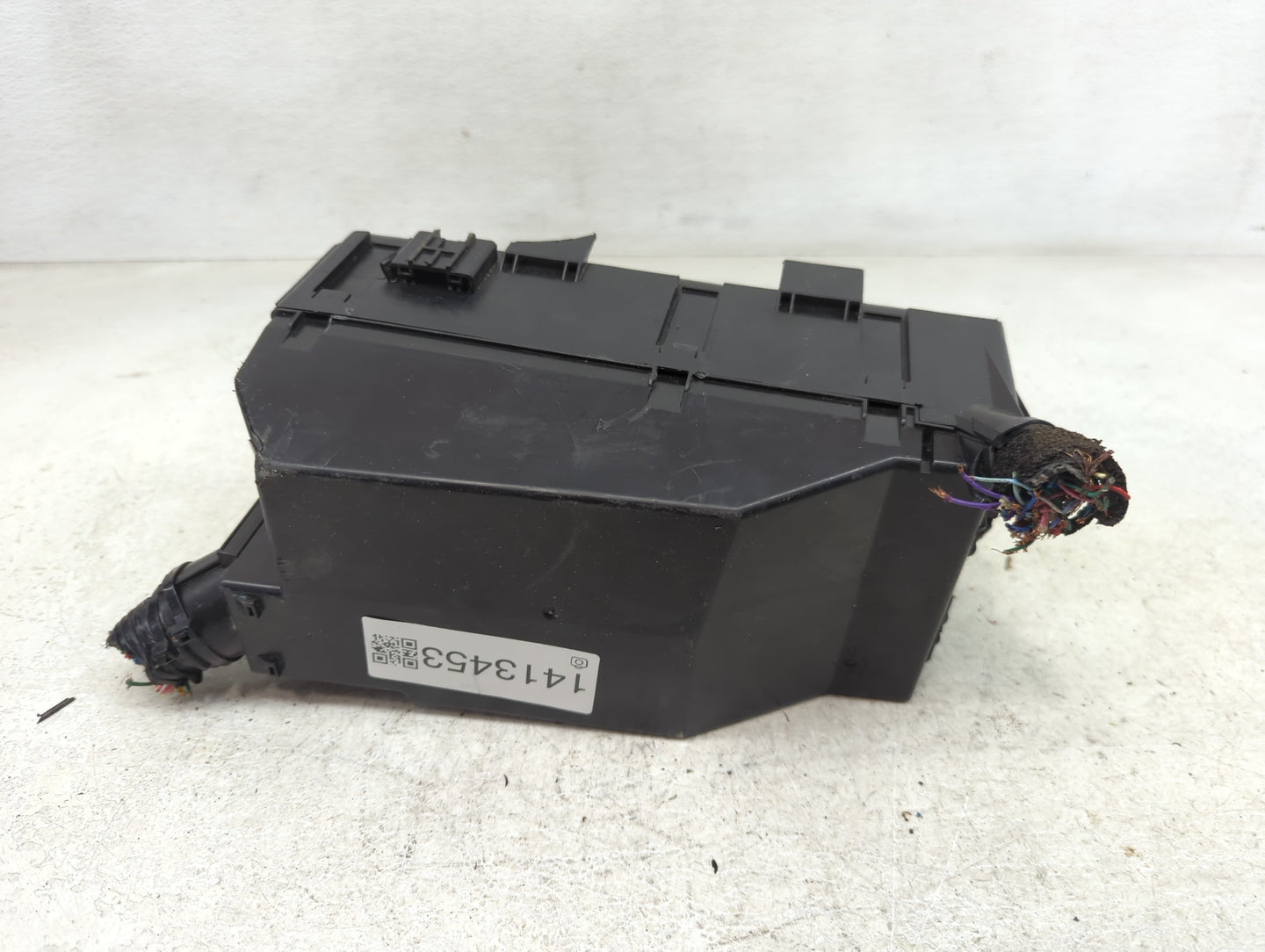 2024 Honda Pilot Fusebox Fuse Box Panel Relay Module Fits OEM Used Auto Parts - Oemusedautoparts1.com