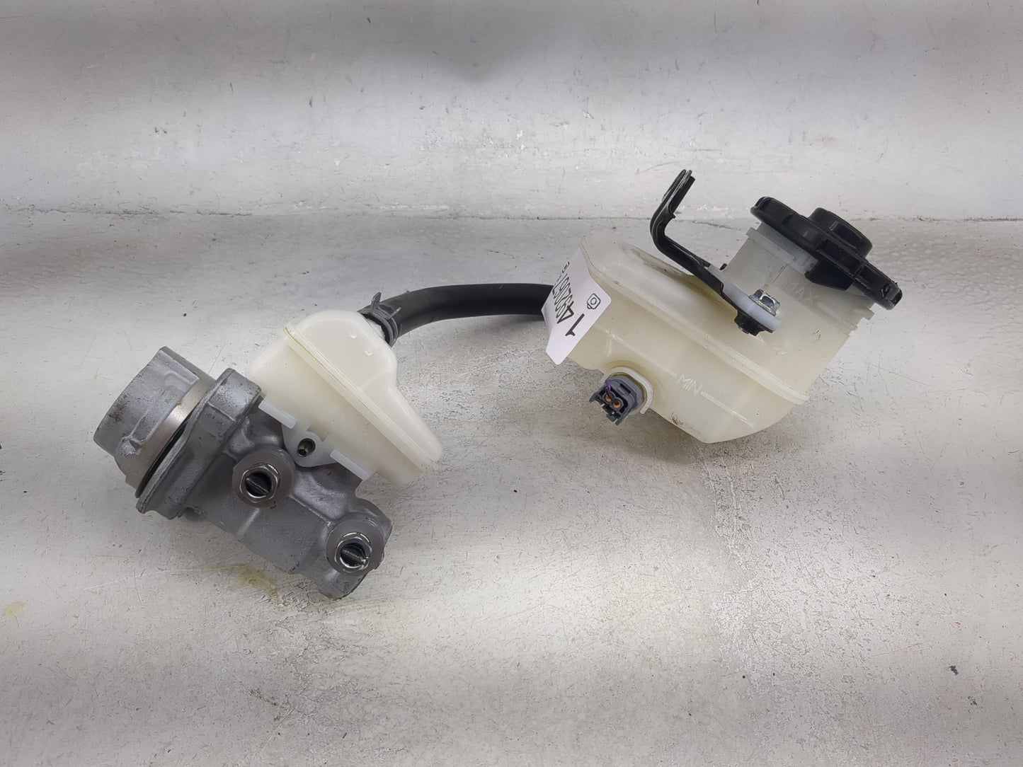 Honda Pilot Brake Master Cylinder 1492067 - Oemusedautoparts1.com