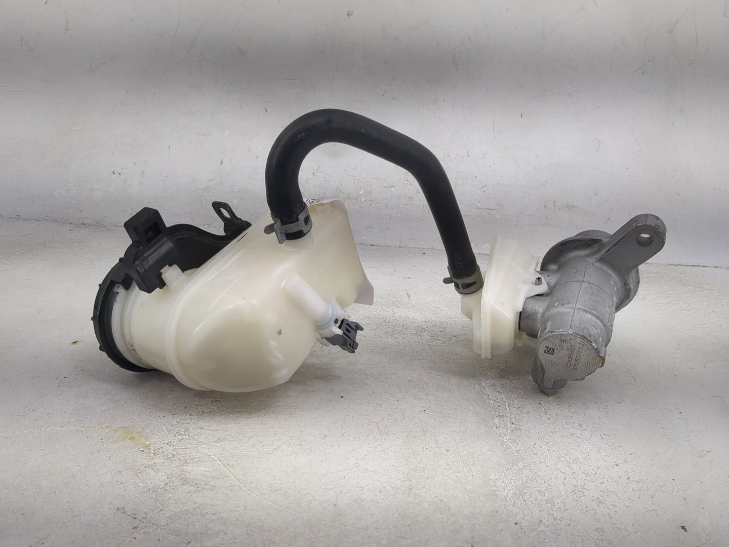 Honda Pilot Brake Master Cylinder 1492067 - Oemusedautoparts1.com