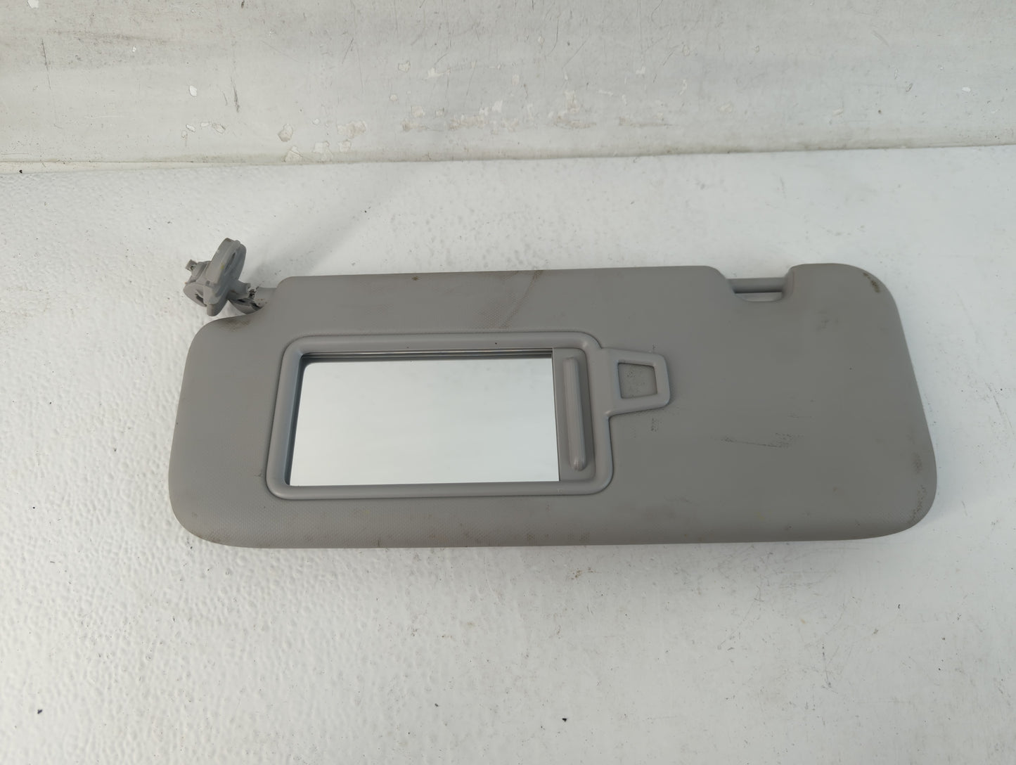 2024 Hyundai Elantra Sun Visor Shade Replacement Driver Left Mirror Fits OEM Used Auto Parts - Oemusedautoparts1.com