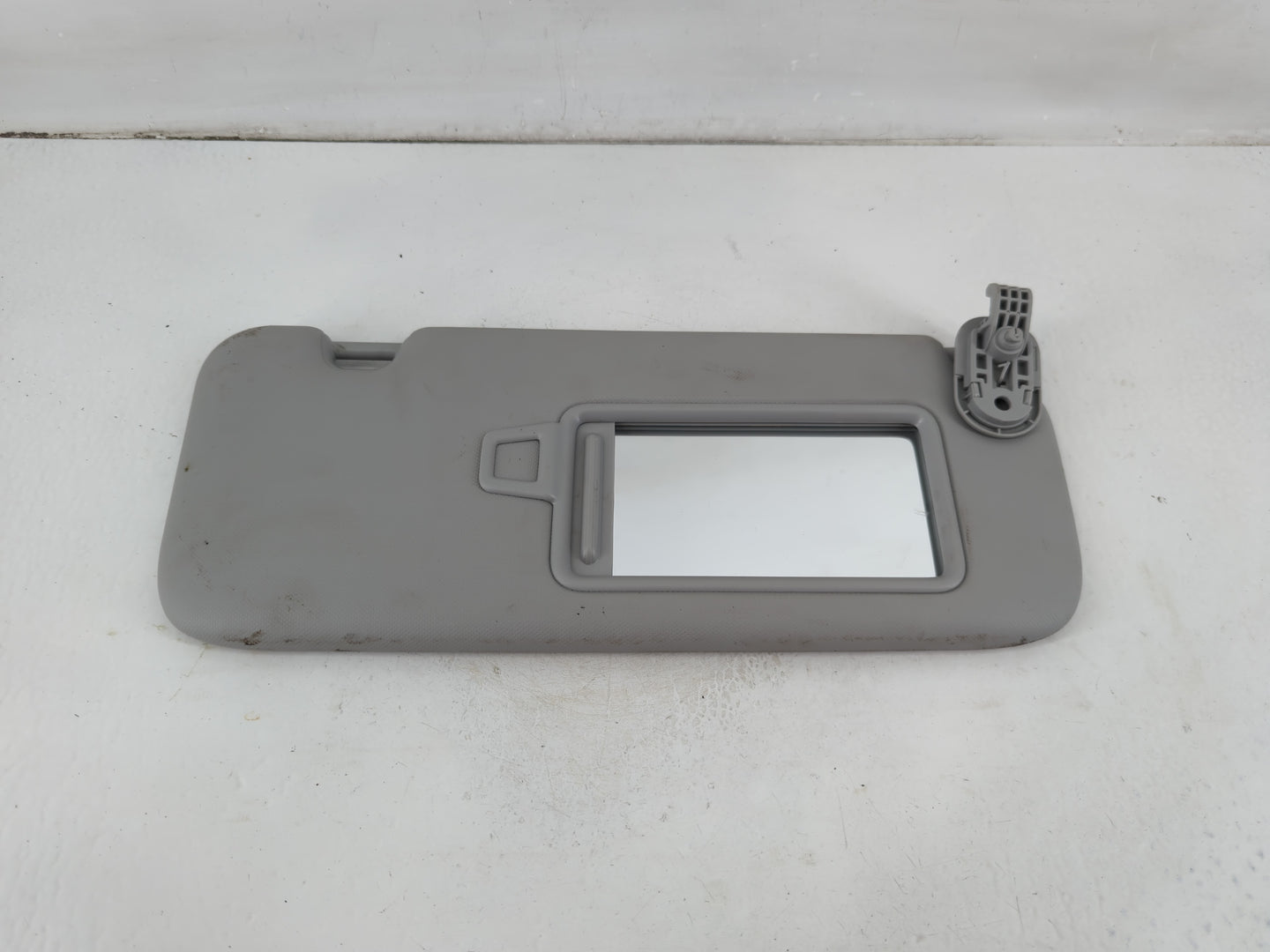 2021-2022 Hyundai Elantra Sun Visor Shade Replacement Passenger Right Mirror Fits Fits 2021 2022 OEM Used Auto Parts - Oemus