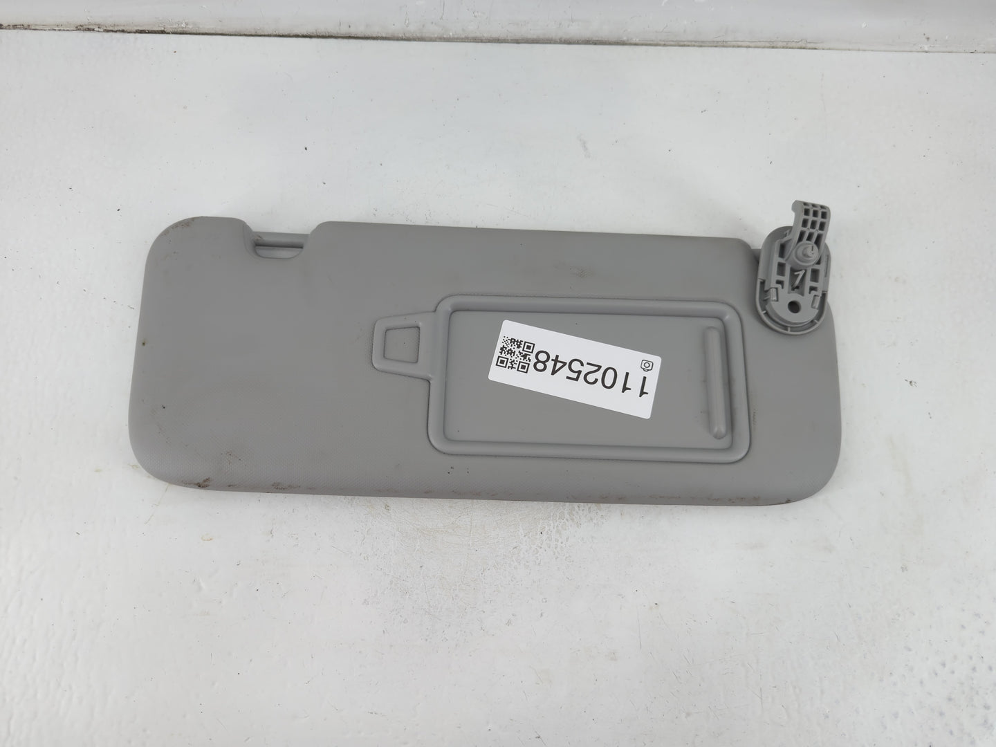 2021-2022 Hyundai Elantra Sun Visor Shade Replacement Passenger Right Mirror Fits Fits 2021 2022 OEM Used Auto Parts - Oemus