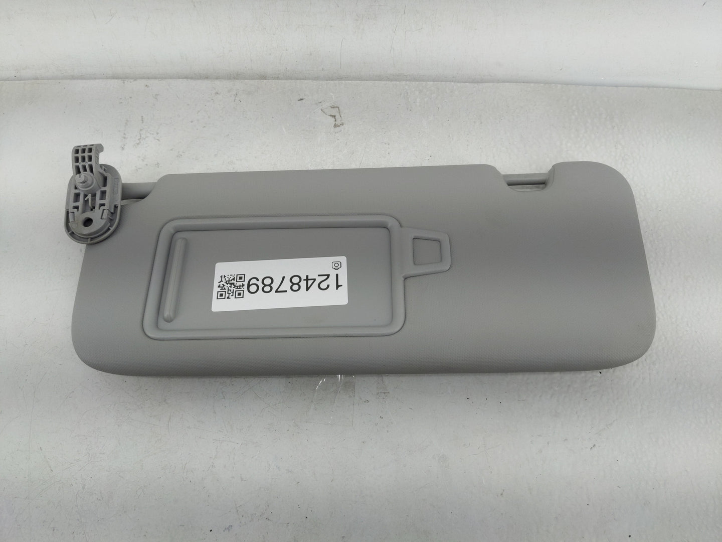 2021-2022 Hyundai Elantra Sun Visor Shade Replacement Driver Left Mirror Fits Fits 2021 2022 OEM Used Auto Parts - Oemusedau