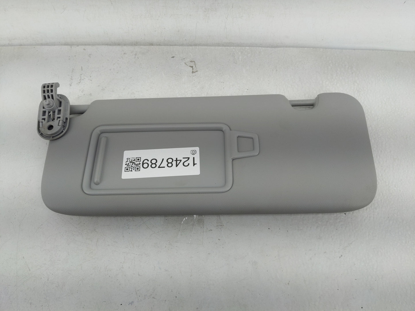 2021-2022 Hyundai Elantra Sun Visor Shade Replacement Driver Left Mirror Fits Fits 2021 2022 OEM Used Auto Parts - Oemusedau