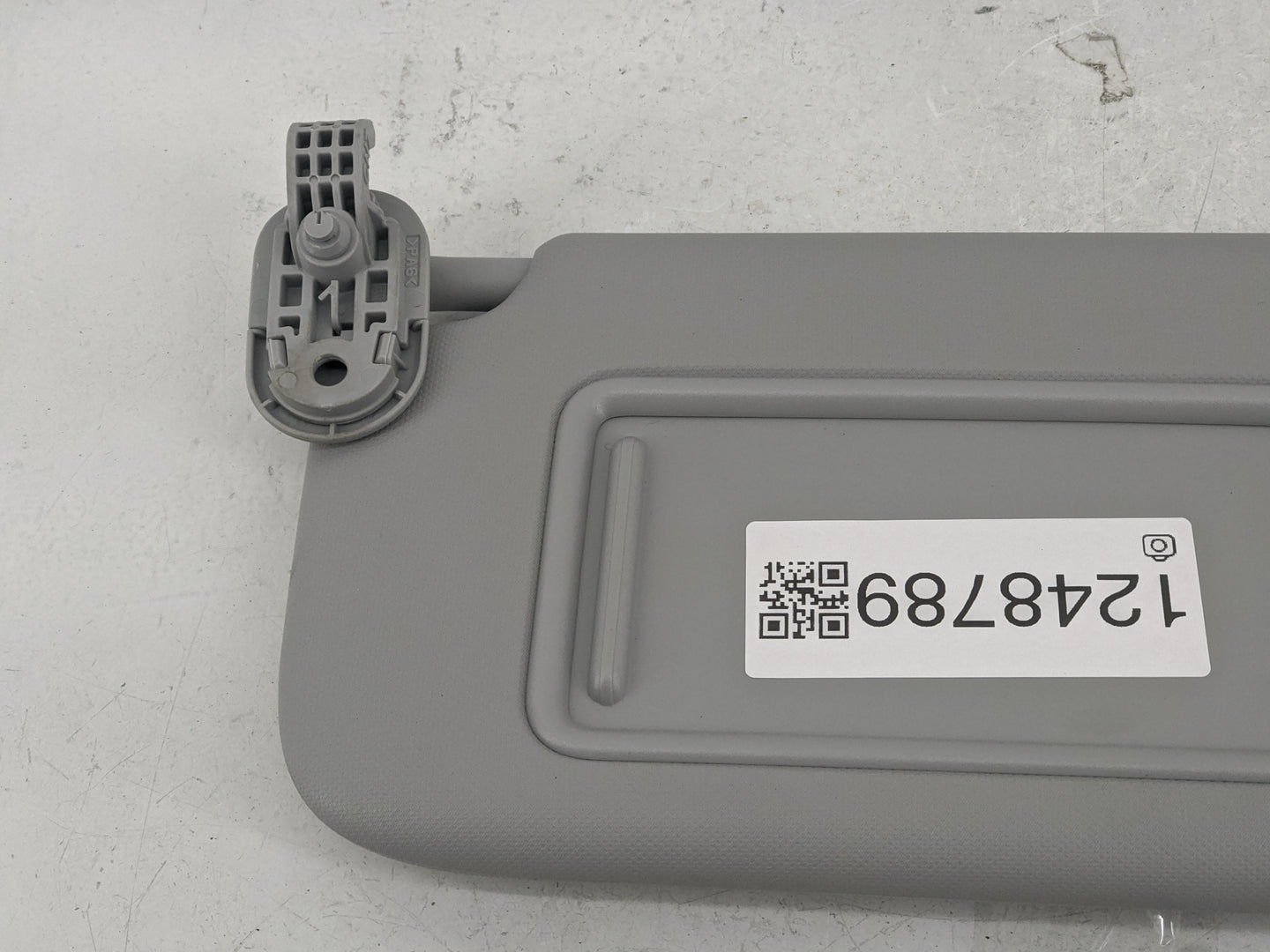 2021-2022 Hyundai Elantra Sun Visor Shade Replacement Driver Left Mirror Fits Fits 2021 2022 OEM Used Auto Parts - Oemusedau