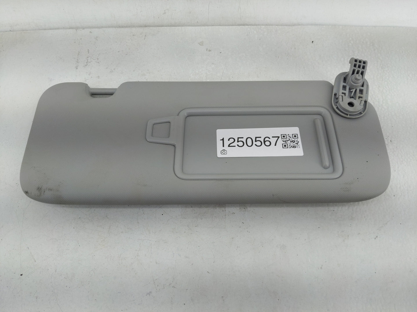 2021-2022 Hyundai Elantra Sun Visor Shade Replacement Passenger Right Mirror Fits Fits 2021 2022 OEM Used Auto Parts - Oemus