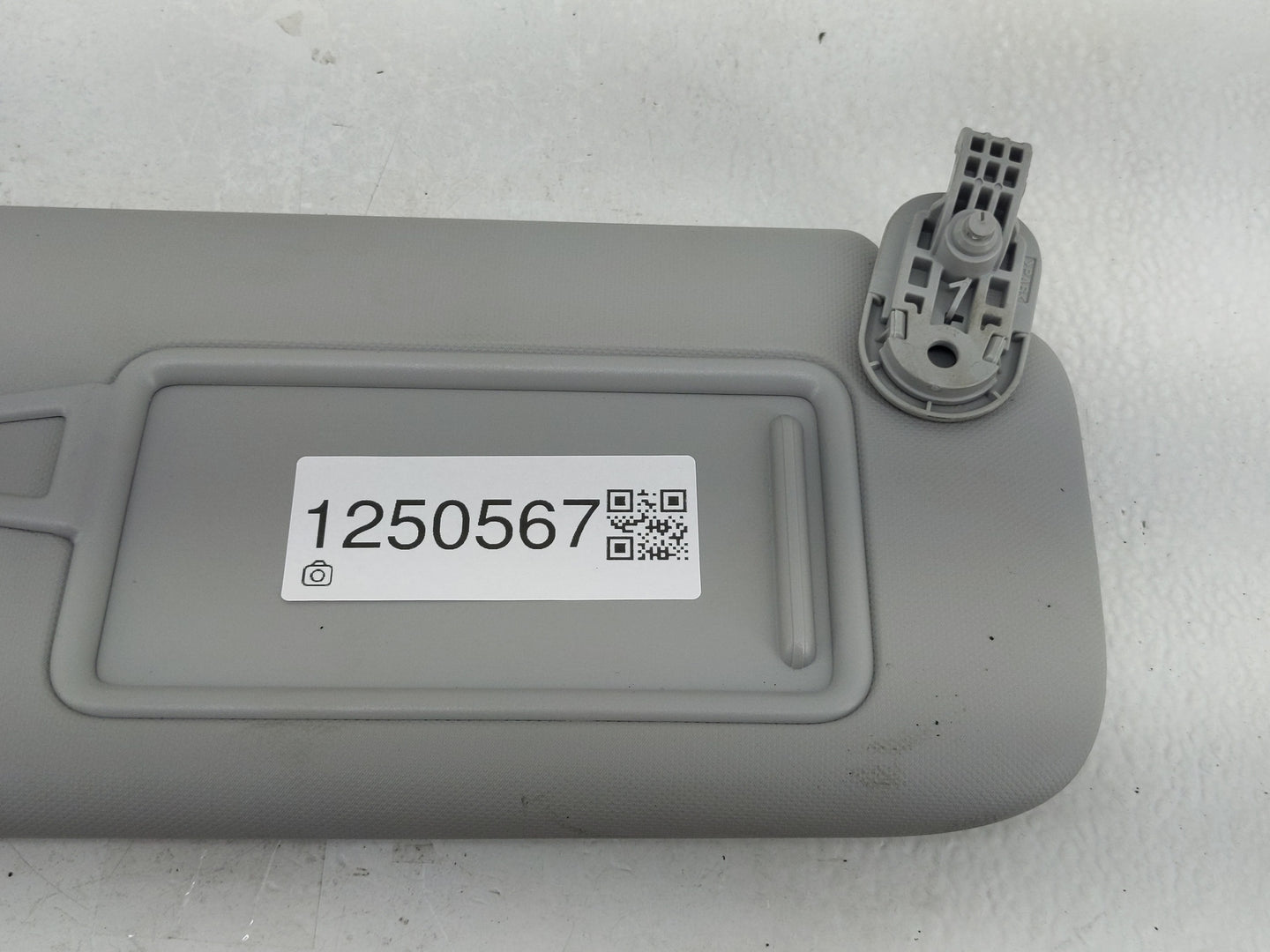 2021-2022 Hyundai Elantra Sun Visor Shade Replacement Passenger Right Mirror Fits Fits 2021 2022 OEM Used Auto Parts - Oemus