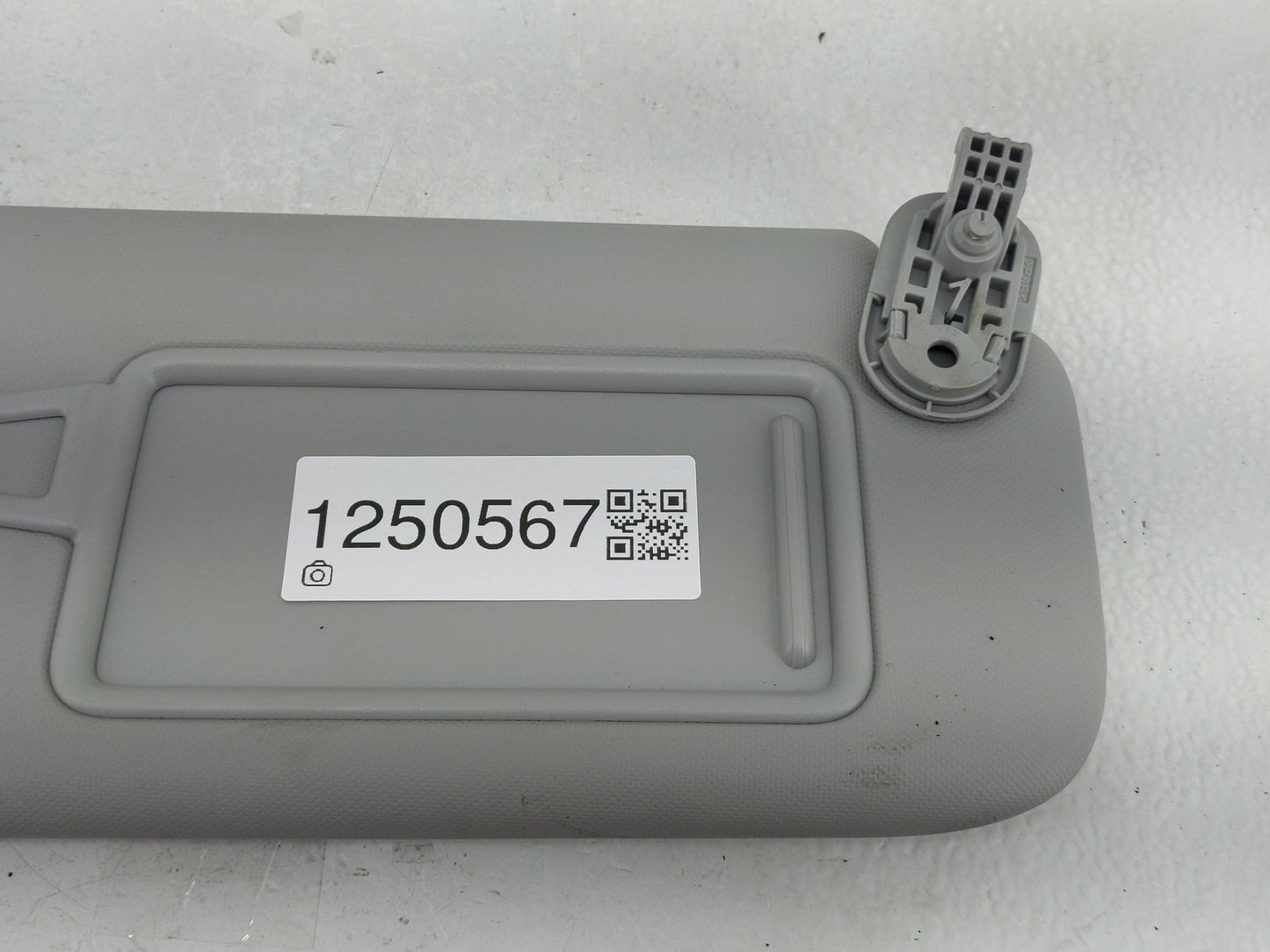 2021-2022 Hyundai Elantra Sun Visor Shade Replacement Passenger Right Mirror Fits Fits 2021 2022 OEM Used Auto Parts - Oemus