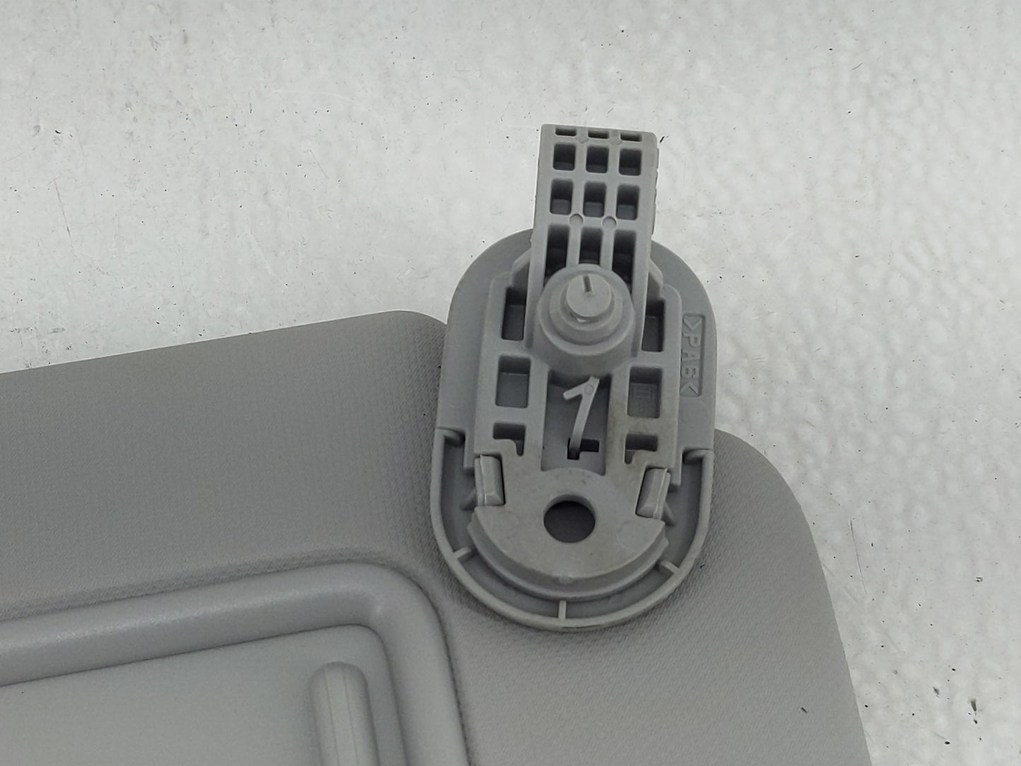 2021-2022 Hyundai Elantra Sun Visor Shade Replacement Passenger Right Mirror Fits Fits 2021 2022 OEM Used Auto Parts - Oemus