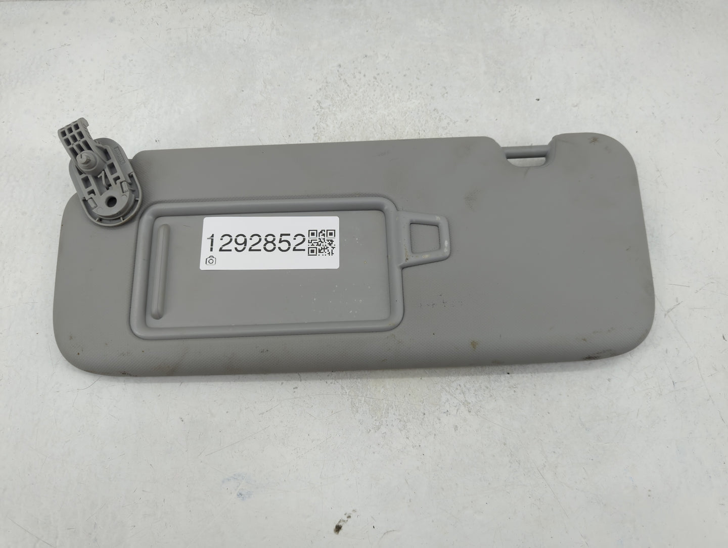 2021-2022 Hyundai Elantra Sun Visor Shade Replacement Driver Left Mirror Fits Fits 2021 2022 OEM Used Auto Parts - Oemusedau