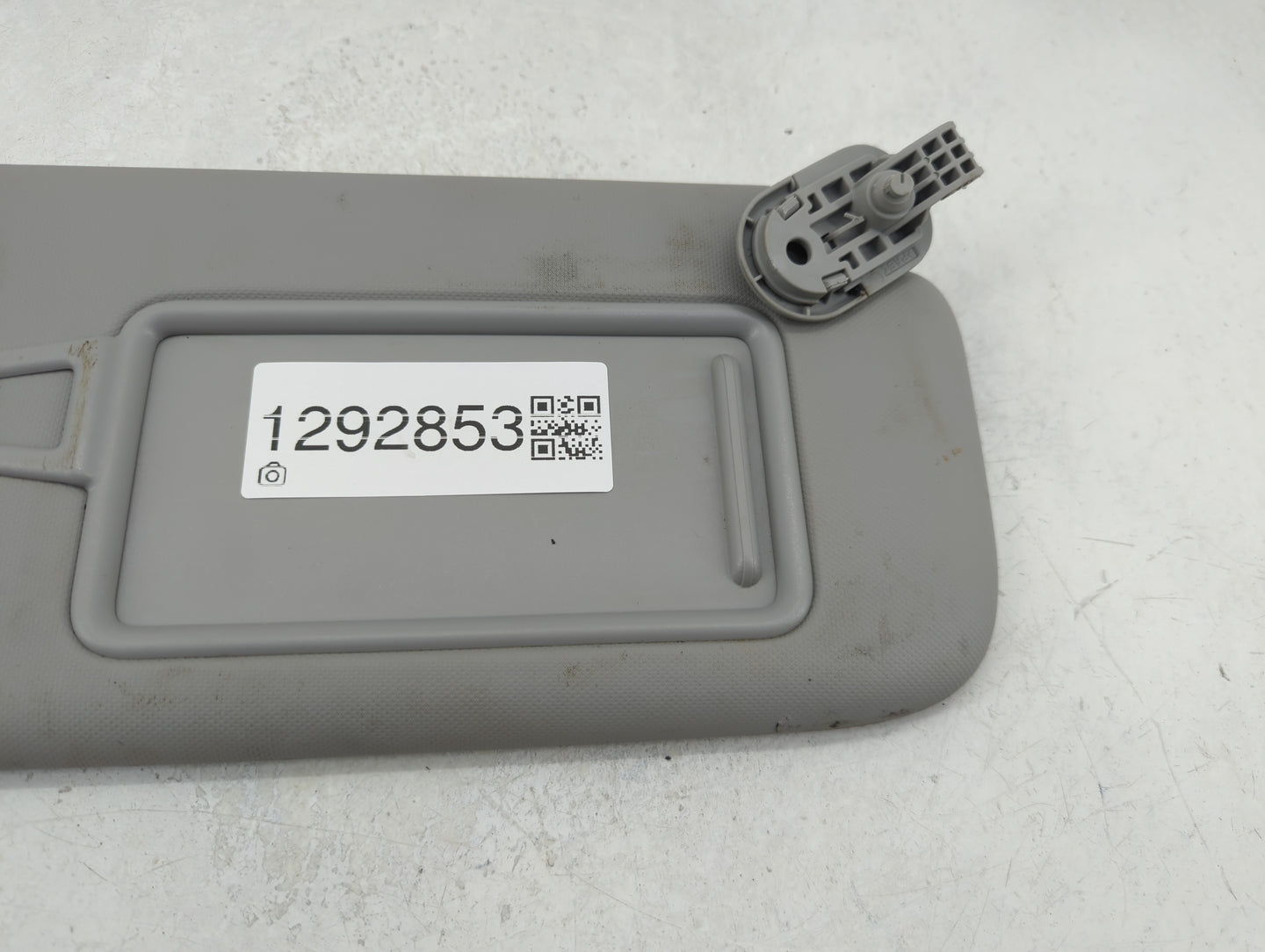 2021-2022 Hyundai Elantra Sun Visor Shade Replacement Passenger Right Mirror Fits Fits 2021 2022 OEM Used Auto Parts - Oemus