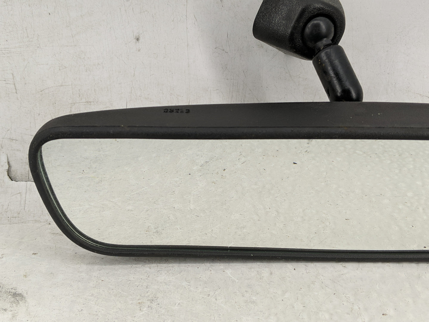2021-2022 Hyundai Elantra Interior Rear View Mirror Replacement OEM P/N:E13049896 Fits Fits 2020 2021 2022 2023 OEM Used Aut