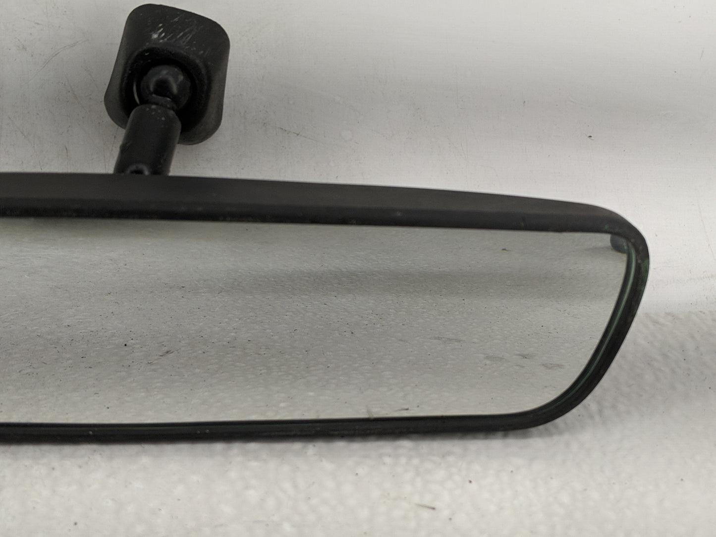 2021-2022 Hyundai Elantra Interior Rear View Mirror Replacement OEM P/N:E13049896 Fits Fits 2020 2021 2022 2023 OEM Used Aut